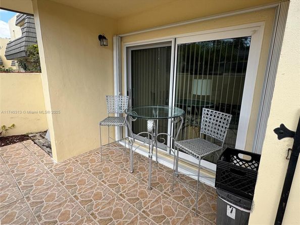 8317 SW 137th Ave 8317, Miami FL 33183