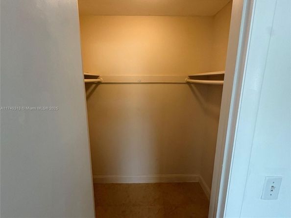8317 SW 137th Ave 8317, Miami FL 33183