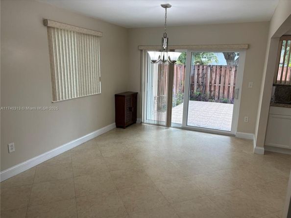8317 SW 137th Ave 8317, Miami FL 33183