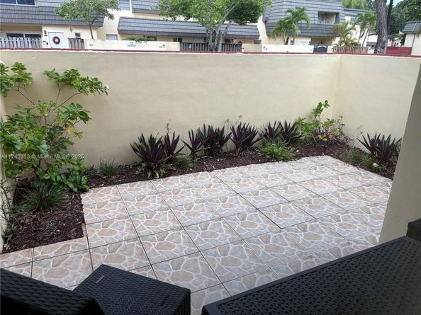 8317 SW 137th Ave 8317, Miami FL 33183