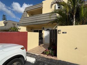 8317 SW 137th Ave 8317, Miami FL 33183