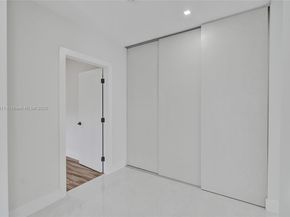 1840 NE 199th St, Miami FL 33179