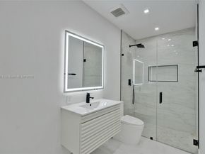 1840 NE 199th St, Miami FL 33179