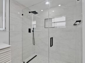 1840 NE 199th St, Miami FL 33179