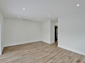 1840 NE 199th St, Miami FL 33179