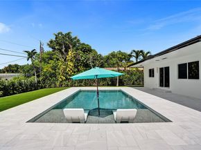 1840 NE 199th St, Miami FL 33179