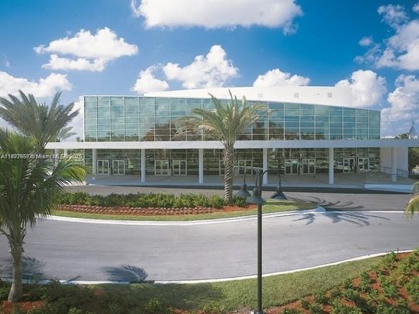 7486 Granville Dr 410, Tamarac FL 33321
