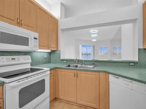7486 Granville Dr 410, Tamarac FL 33321