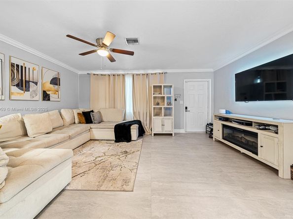 2360 NW 183rd St, Miami Gardens FL 33056