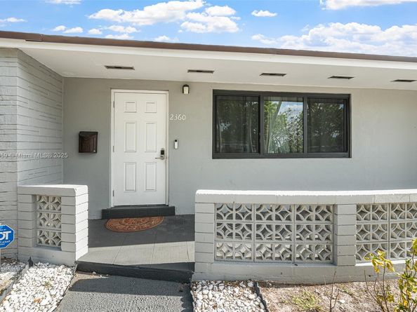 2360 NW 183rd St, Miami Gardens FL 33056