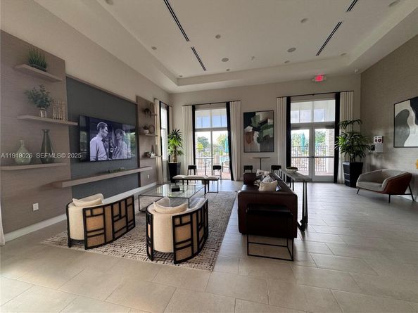 12563 NW 24th Ave, Miami FL 33167