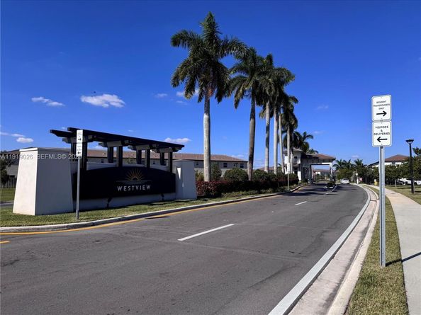 12563 NW 24th Ave, Miami FL 33167