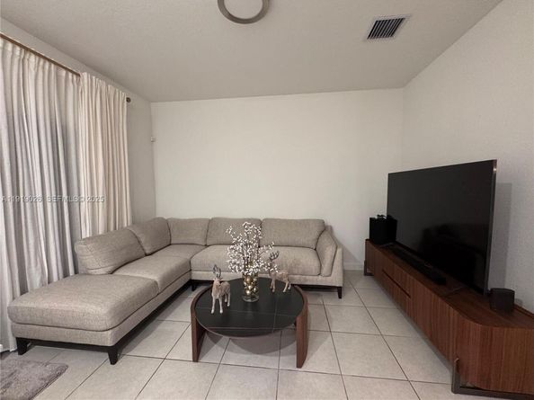 12563 NW 24th Ave, Miami FL 33167