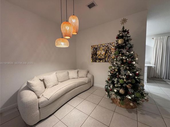 12563 NW 24th Ave, Miami FL 33167