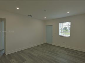 2347 NW 84th St, Miami FL 33147