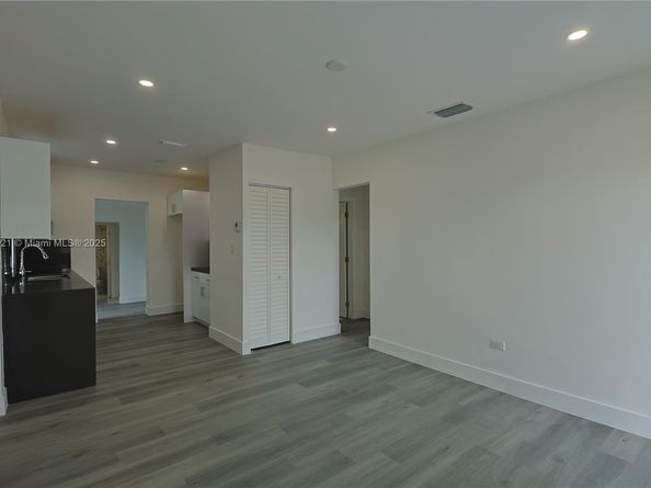 2347 NW 84th St, Miami FL 33147