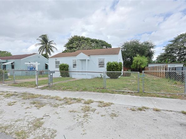 2347 NW 84th St, Miami FL 33147