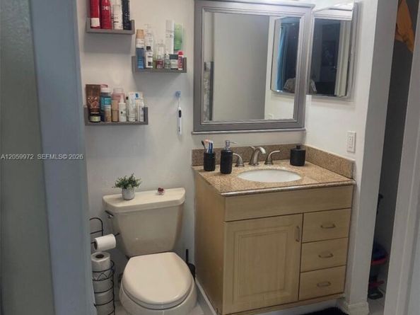 11800 SW 18th St 2224, Miami FL 33175