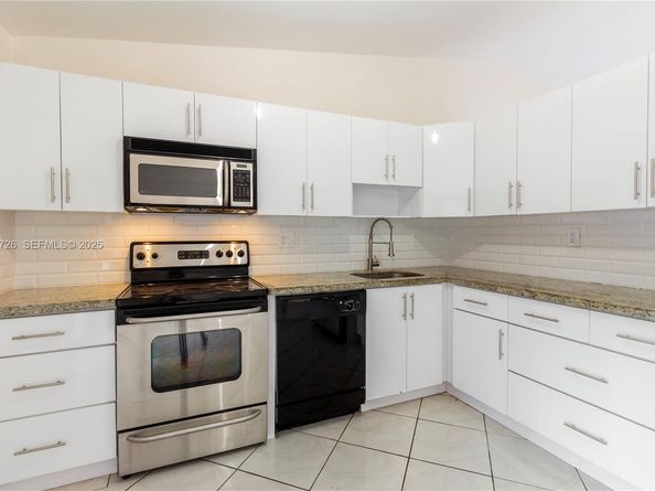 13550 SW 47th Ln, Miami FL 33175