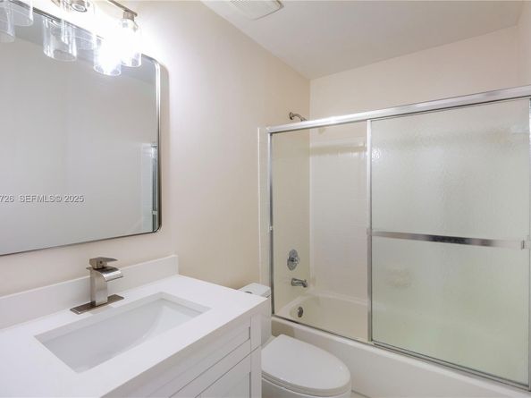 13550 SW 47th Ln, Miami FL 33175