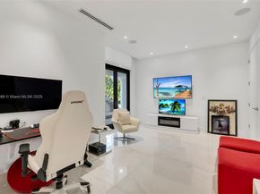 13441 Mustang Trl, Southwest Ranches FL 33330