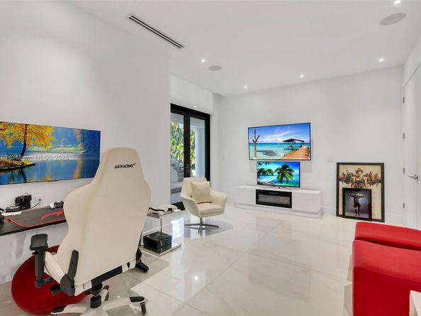 13441 Mustang Trl, Southwest Ranches FL 33330