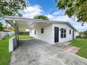 2569 NW 61st Ave, Margate FL 33063
