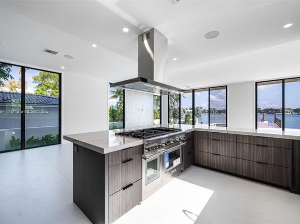 1351 Stillwater Dr, Miami Beach FL 33141