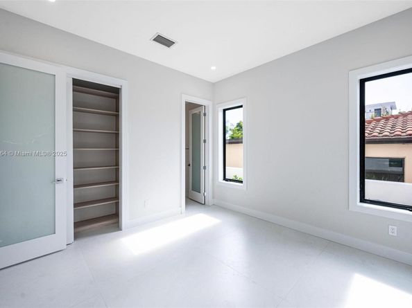 1351 Stillwater Dr, Miami Beach FL 33141