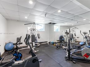 7800 Collins Ave 302, Miami Beach FL 33141