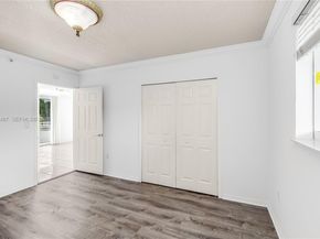 7800 Collins Ave 302, Miami Beach FL 33141