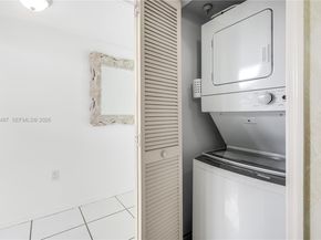 7800 Collins Ave 302, Miami Beach FL 33141