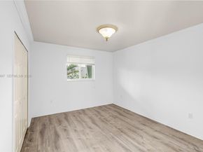 7800 Collins Ave 302, Miami Beach FL 33141