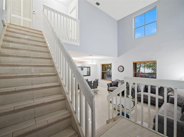381 NW 102nd Ter, Pembroke Pines FL 33026