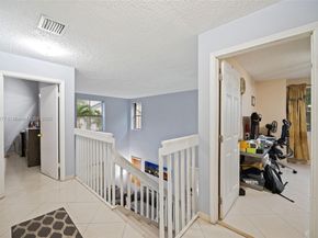 381 NW 102nd Ter, Pembroke Pines FL 33026