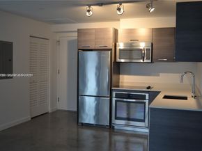 151 SE 1st St 1207, Miami FL 33131