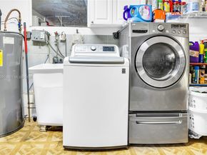 8209 NW 91st Ave, Tamarac FL 33321