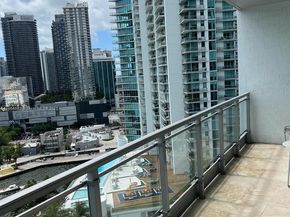 90 SW 3rd St 2103, Miami FL 33130