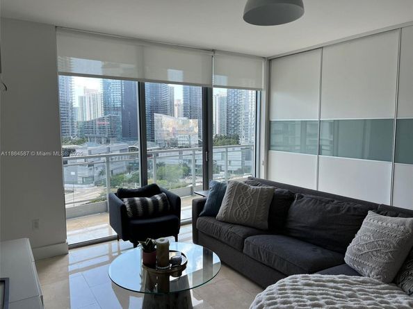 90 SW 3rd St 2103, Miami FL 33130