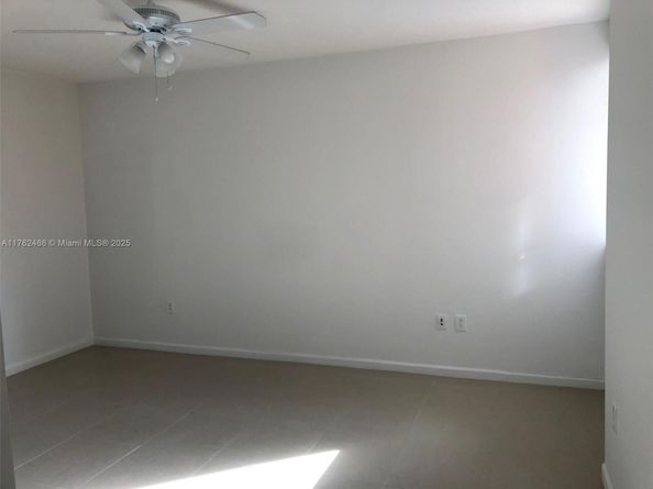 2775 NE 187th St 527, Aventura FL 33180