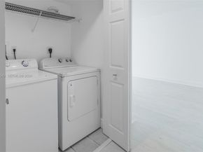 1250 S Miami Ave 1906, Miami FL 33130