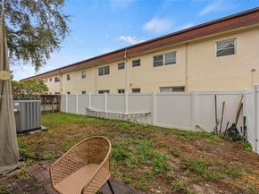 5355 SW 40th Ave, Dania Beach FL 33314