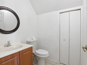 5355 SW 40th Ave, Dania Beach FL 33314