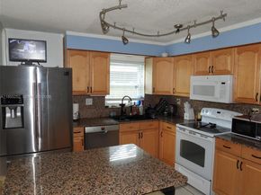 9331 NW 33rd Mnr, Sunrise FL 33351