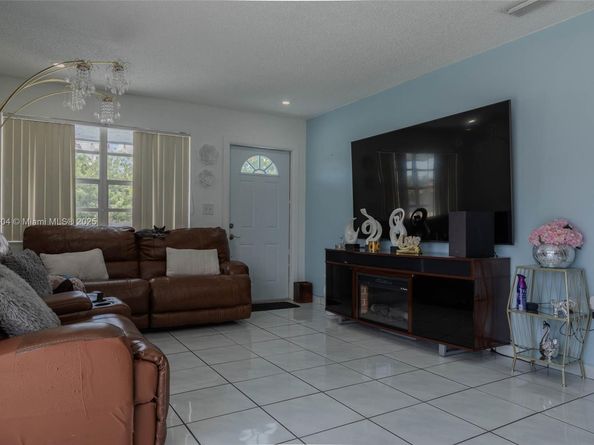 13337 NW 3rd Ln, Miami FL 33182