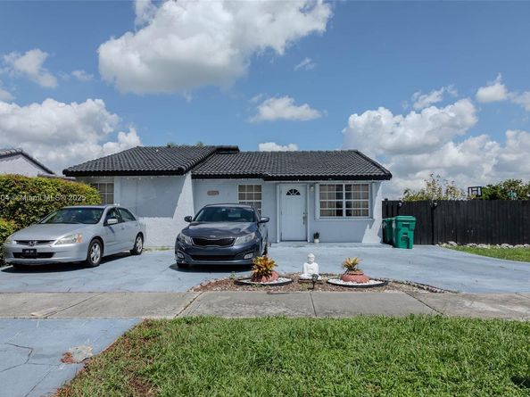13337 NW 3rd Ln, Miami FL 33182