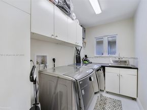5320 Sunset Dr, Miami FL 33143