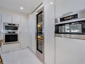 5320 Sunset Dr, Miami FL 33143