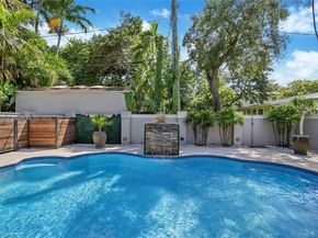 5320 Sunset Dr, Miami FL 33143