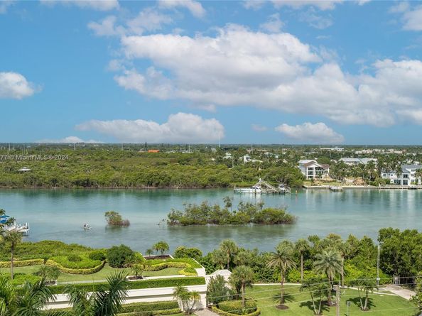 400 Beach Rd 802, Tequesta FL 33469